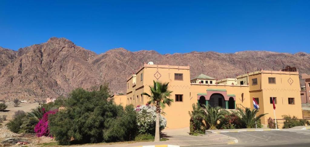Hotel Click Excursions Tafraoute Taddart Exterior foto